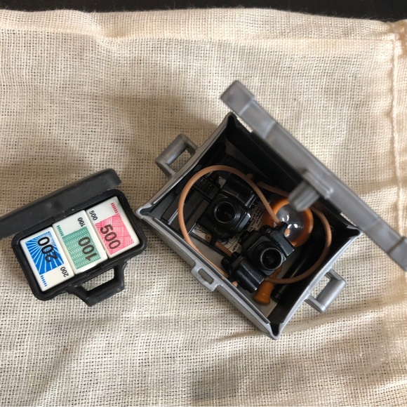 Playmobil Retired Superset 3136 Police Robber Set - Picture 12 of 15